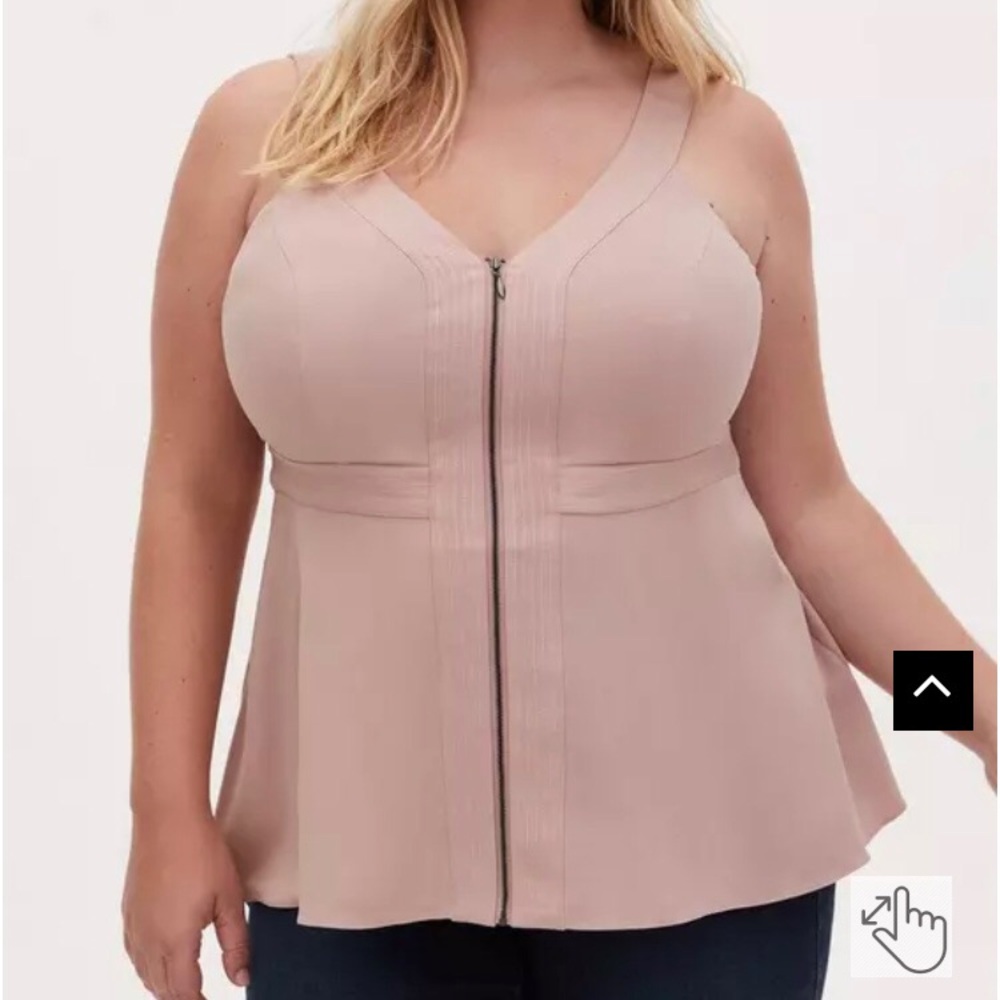 NWT Torrid Peplum Crepe Zip Front Top Plus Size 6